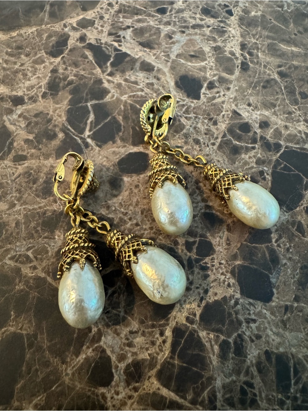 Gold-Tone Shoulder Duster Drop Pearl Dangle Earrings - 80s Earrings